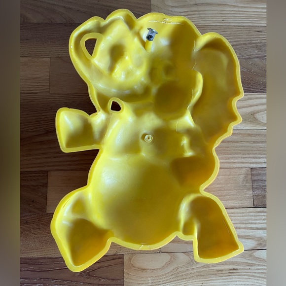 Vintage Pair of Yellow Homco Elephant Decor - 1970s - Picture 5 of 5